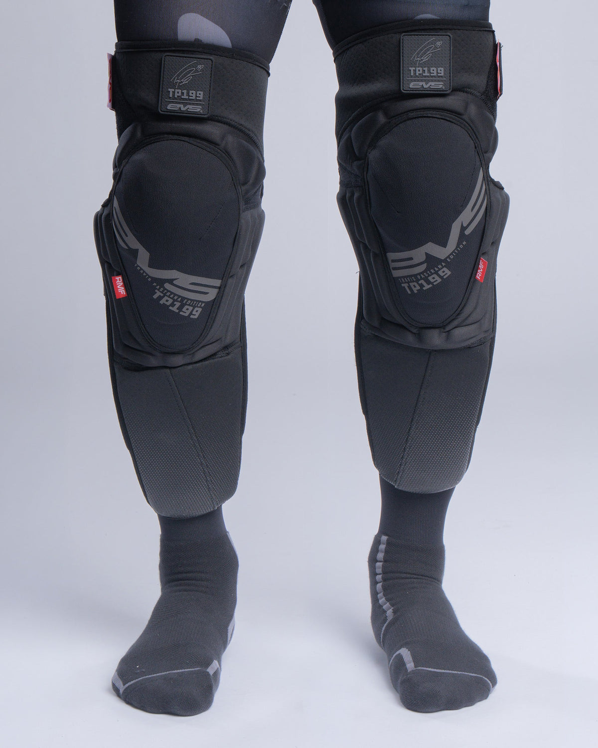 EVS TP199 Blackout Knee Guard