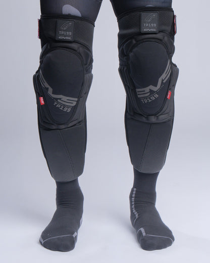EVS TP199 Blackout Knee Guard