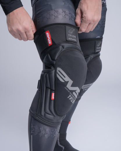 EVS TP199 Lite Blackout Knee Guard