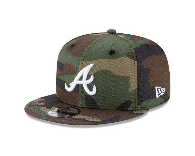 Atlanta Braves - Basic Camouflage 9Fifty Snapback Hat, New Era - Mann