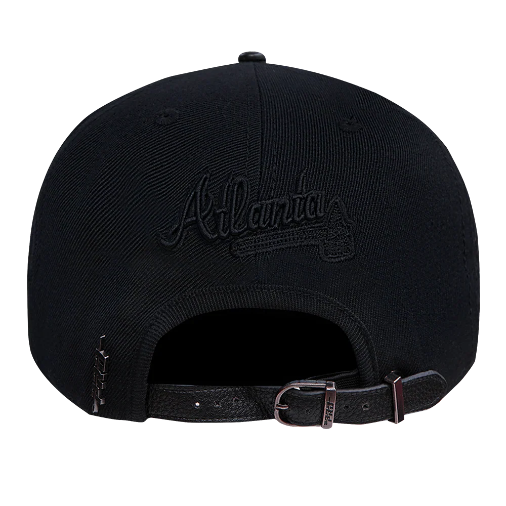 Atlanta Braves - MLB Blackout Pinch Front Strapback Men's Hat - Mann