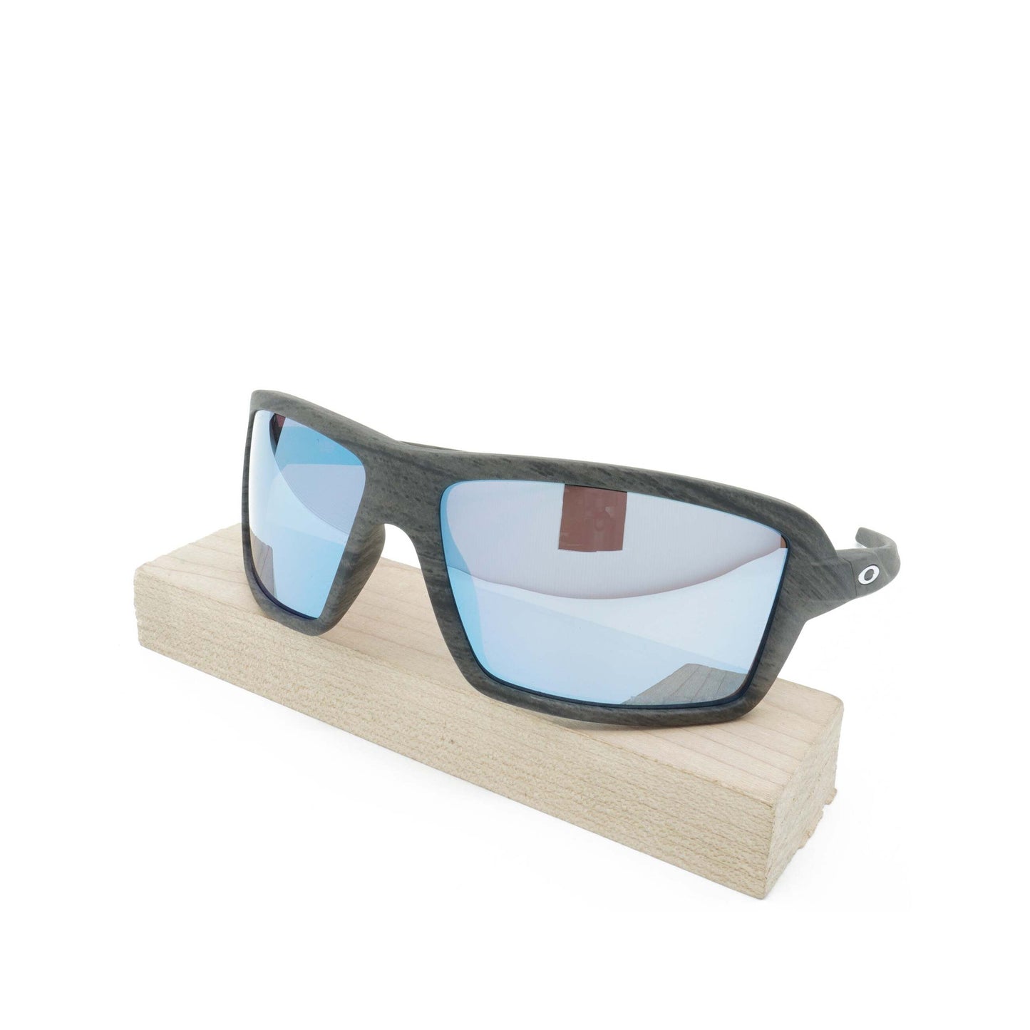 Oakley Cables Polarized Sunglasses