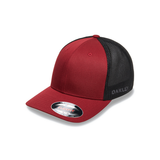 Oakley Golf Cresting Trucker Hat 'Black/Red'