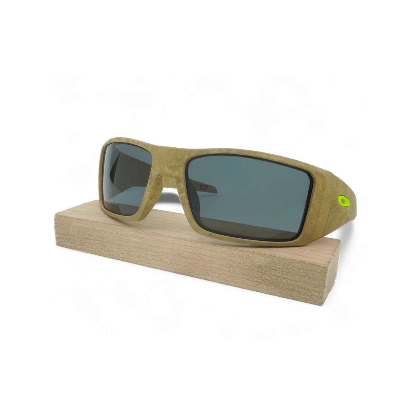 Oakley Unisex Heliostat Polarized Sunglasses - Matte Stone Desert Tan