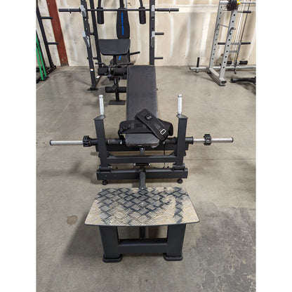 SFE Plate Loaded Hip Thrust Glute Drive Machine