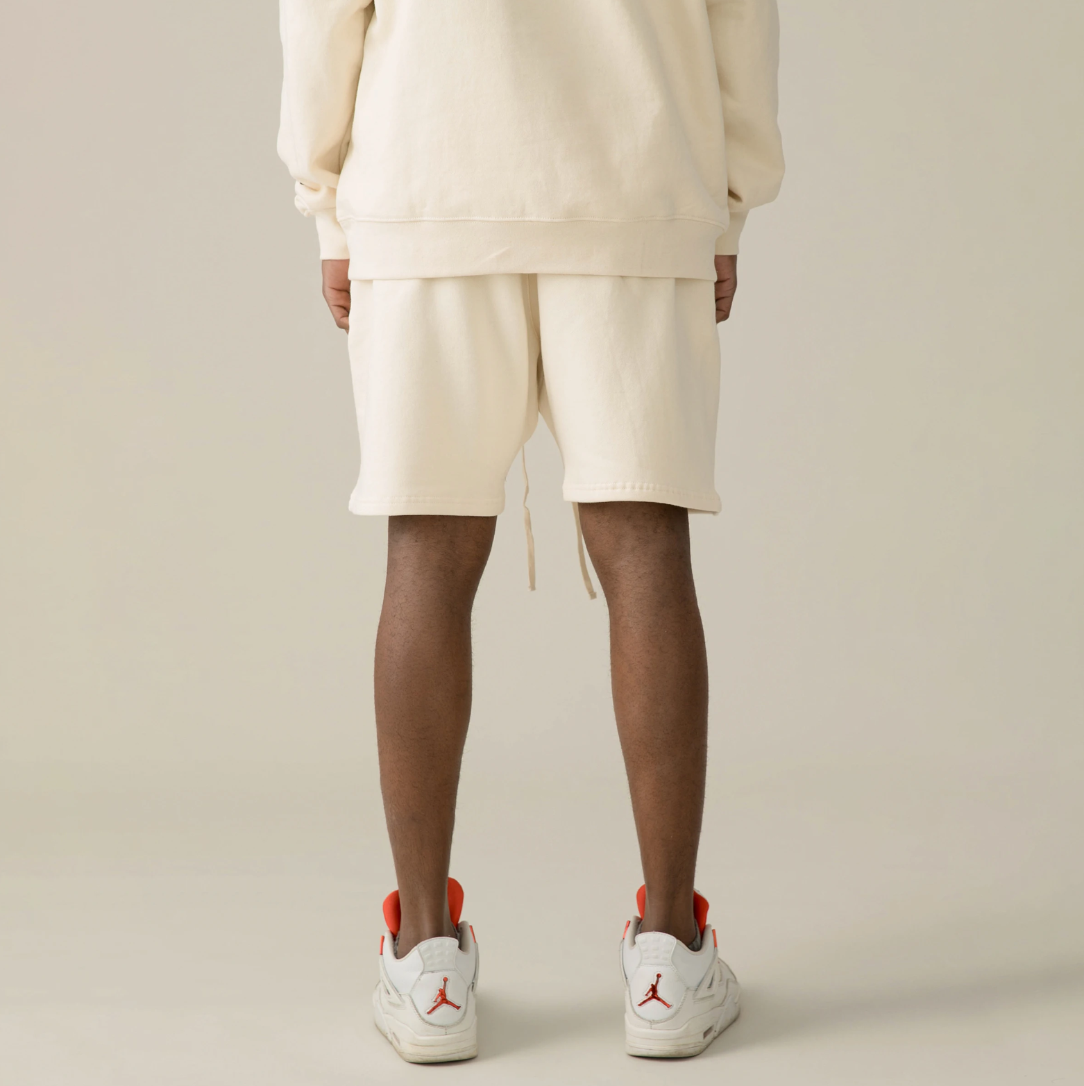 Luetti 1980 Fleece lined Oversized Sweatshorts [Beige] - Mann