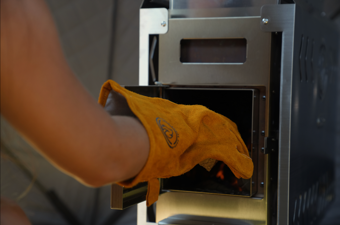 NSS Heat Resistant Leather Gloves - Mann