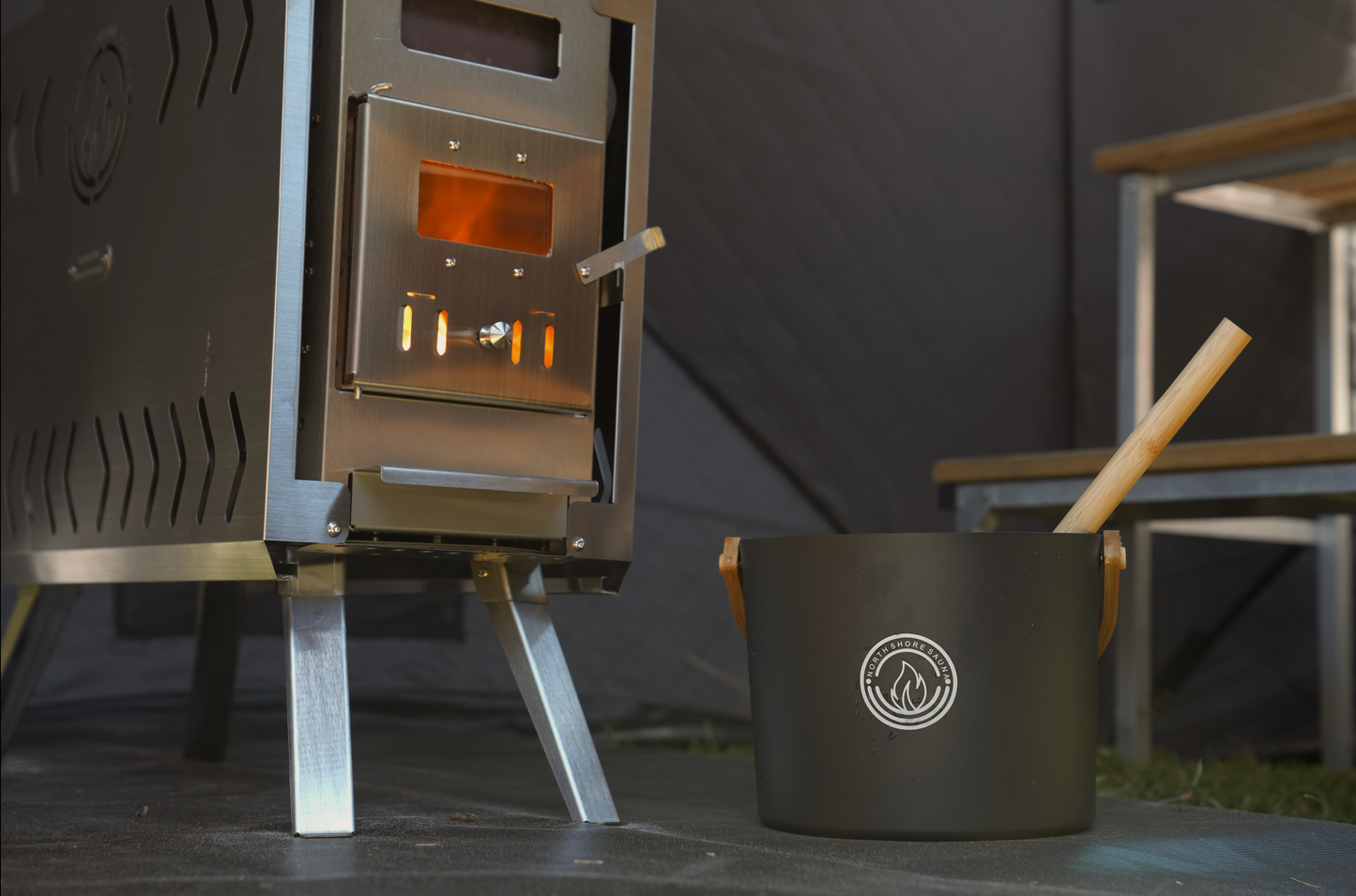 NSS 5L Black Aluminum Sauna Bucket and Ladle Set with Elegant Bamboo Handles - Mann