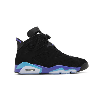 Size 9.5M Jordan 7 Retro "Aqua"