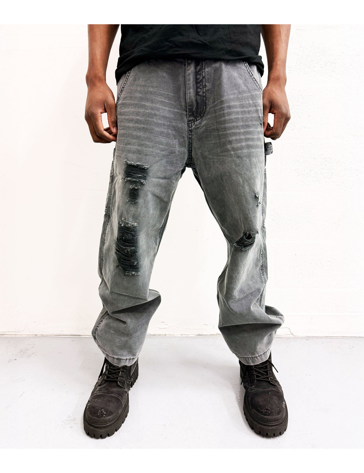 UNDEVELOPED Distressed Cargo Denim