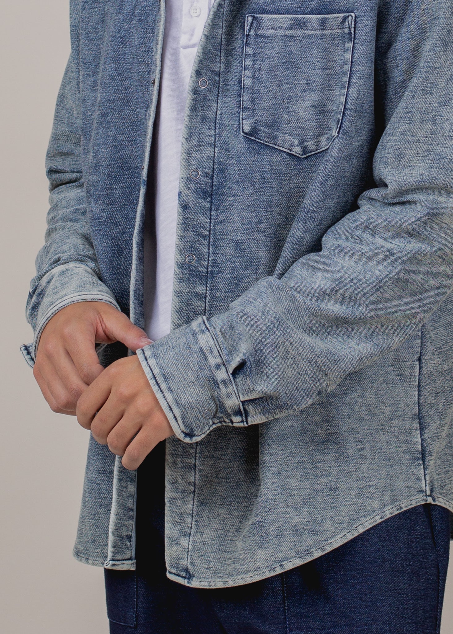 Men's indigo button-down mineral wash shirt with chest pocket, casual fashion style