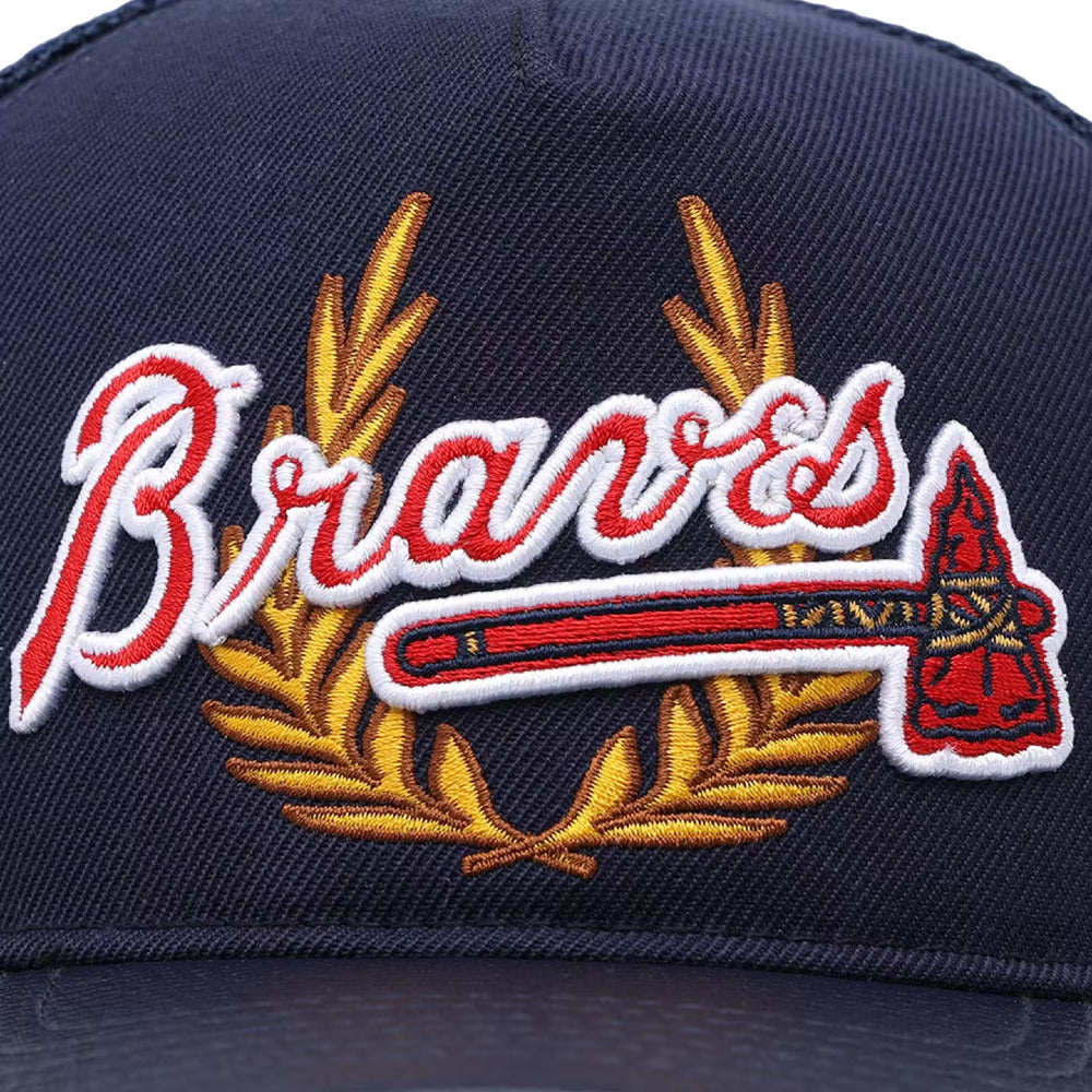 Atlanta Braves - MLB Fast Lane Logo Wool Trucker Strapback Hat - Mann