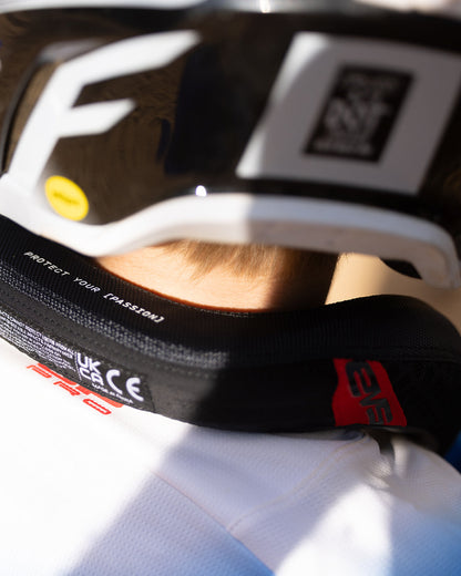 EVS 2026 R2 Race Collar