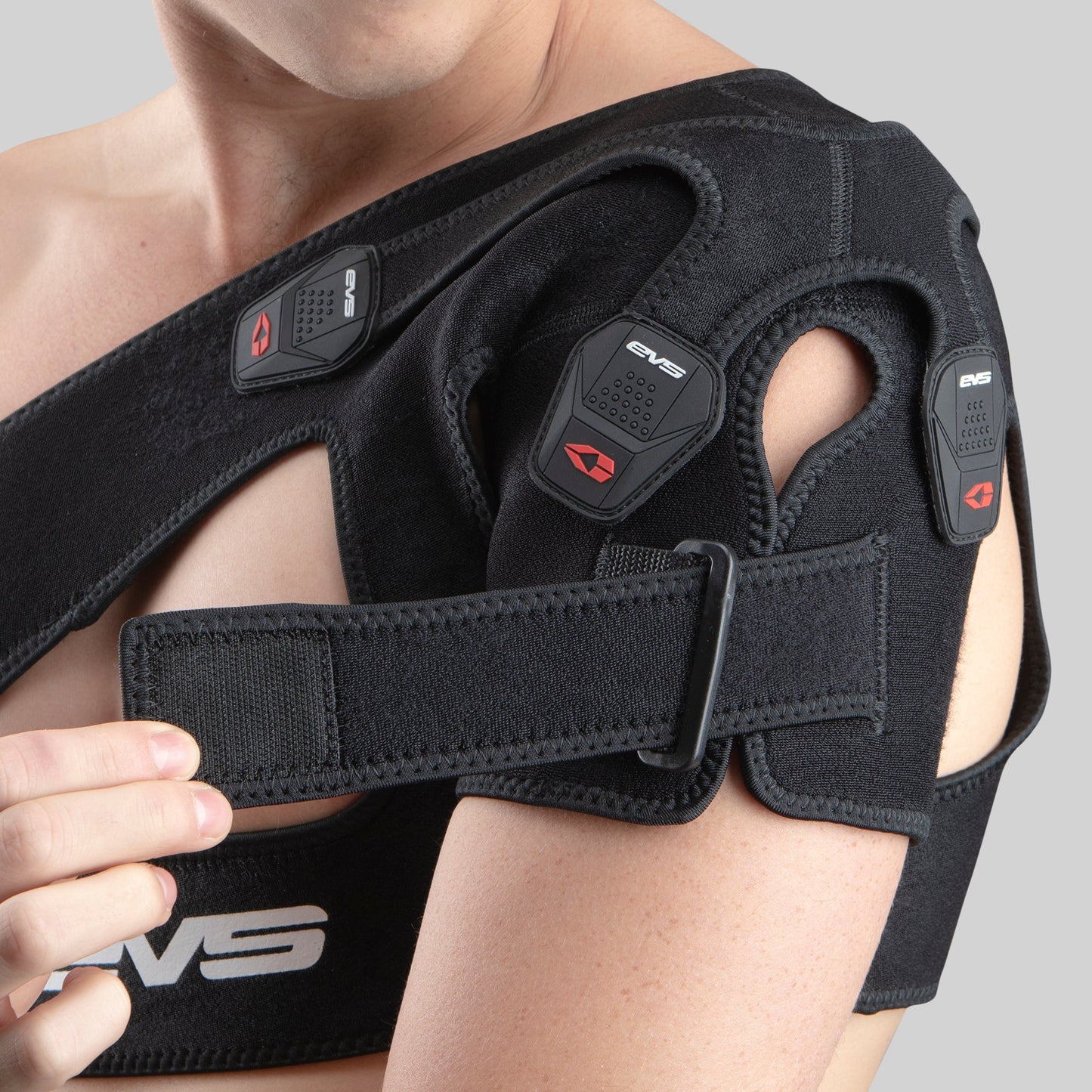 EVS SB05 Shoulder Brace - Mann