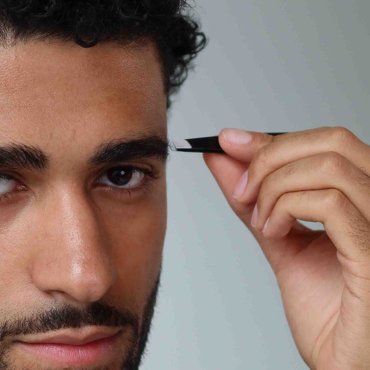 Gentlehomme Beard, Eyebrow, & Facial Hair Tweezers