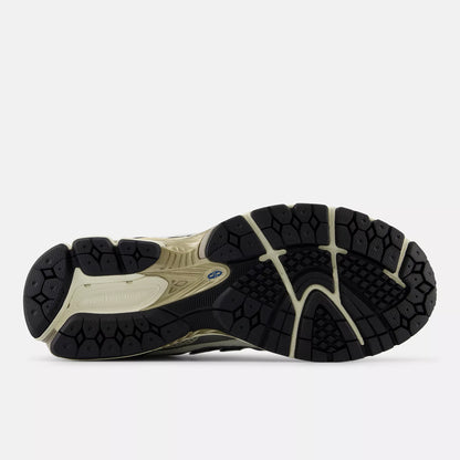 Size 10M New Balance 1906U 'Raincloud Magnet'