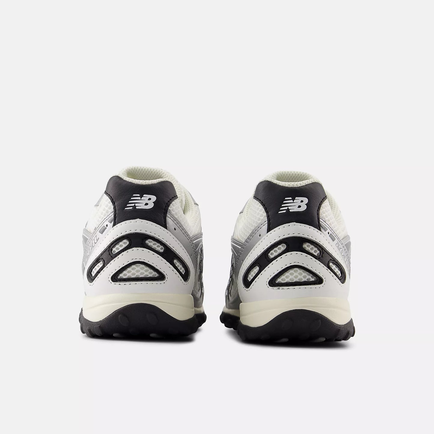 New Balance 204L 'Silver Metallic/Black'