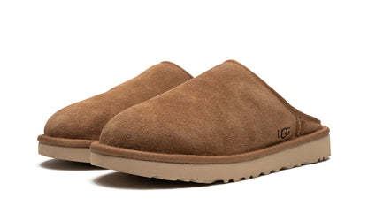 Size 12/13M UGG Classic Slip-On 'Chestnut'
