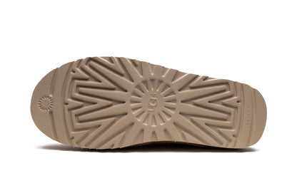 Size 12/13M UGG Classic Slip-On 'Chestnut'