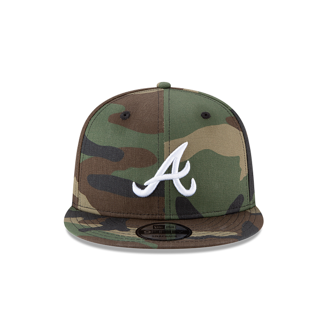 Atlanta Braves - Basic Camouflage 9Fifty Snapback Hat, New Era - Mann